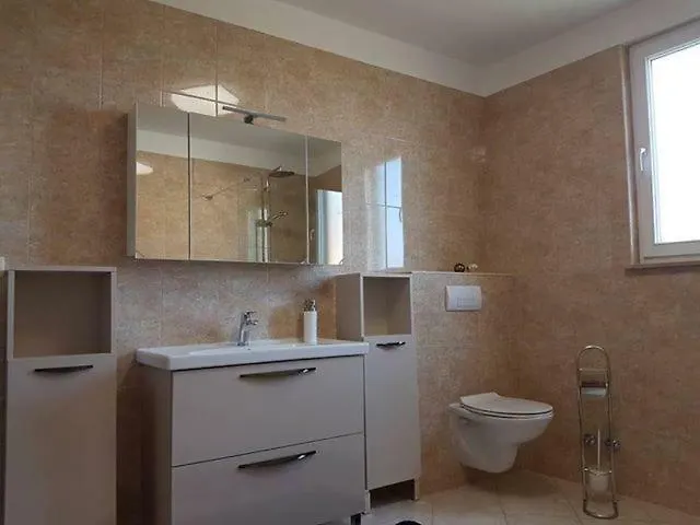 Torac Apartment Kastela